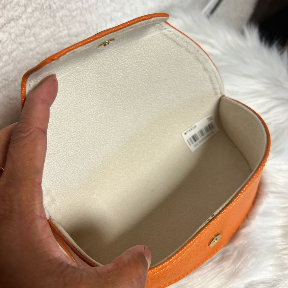Tory Burch sunglasses case - Picture 2 of 4